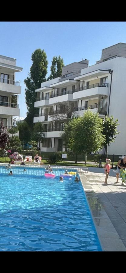 Celebryta - Apartament Lägenhet Ustronie Morskie Exteriör bild