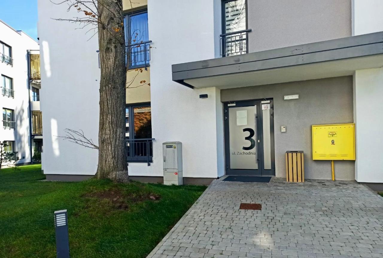 Celebryta - Apartament Lägenhet Ustronie Morskie Exteriör bild