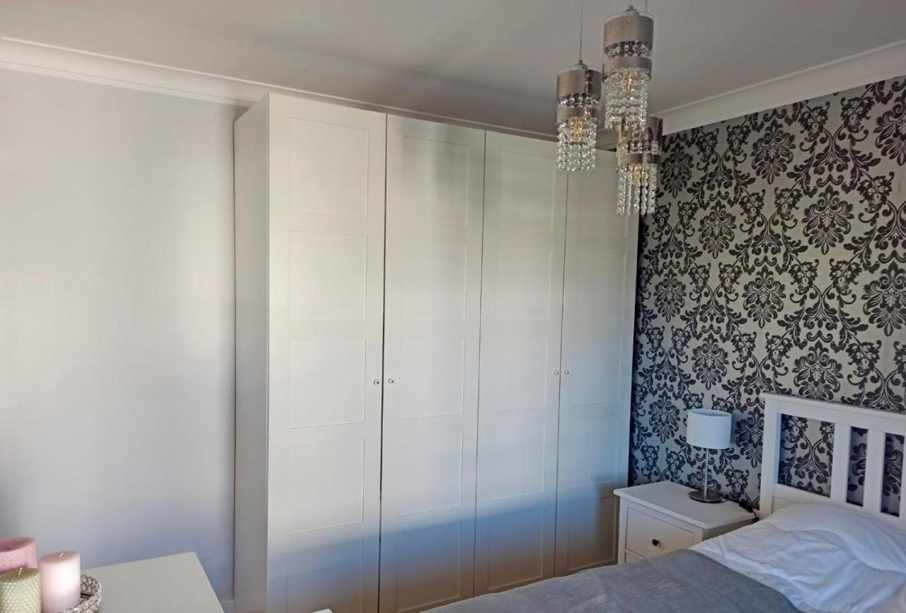 Celebryta - Apartament Lägenhet Ustronie Morskie Exteriör bild