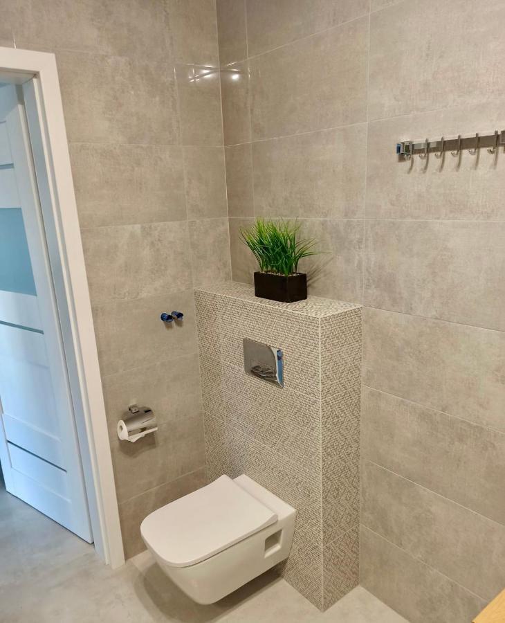 Celebryta - Apartament Lägenhet Ustronie Morskie Exteriör bild