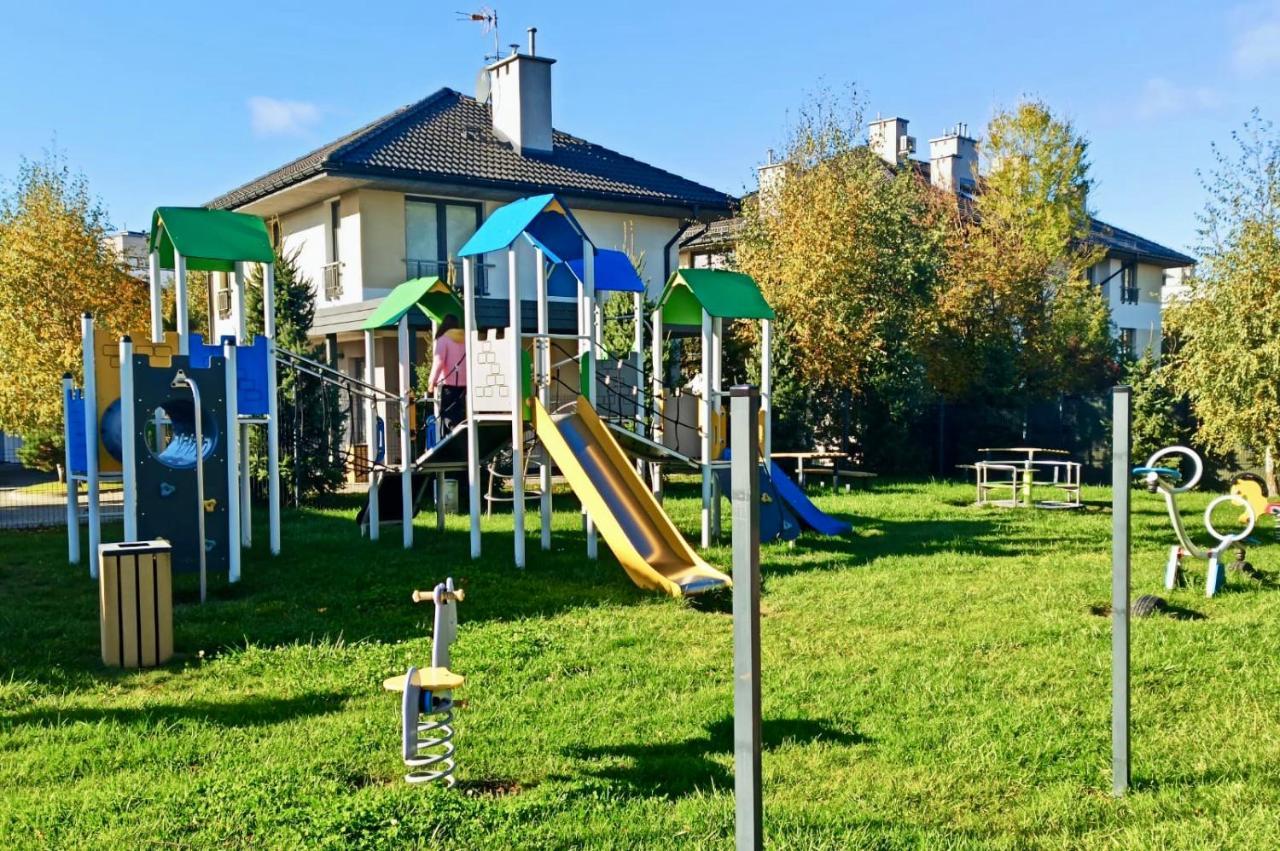 Celebryta - Apartament Lägenhet Ustronie Morskie Exteriör bild