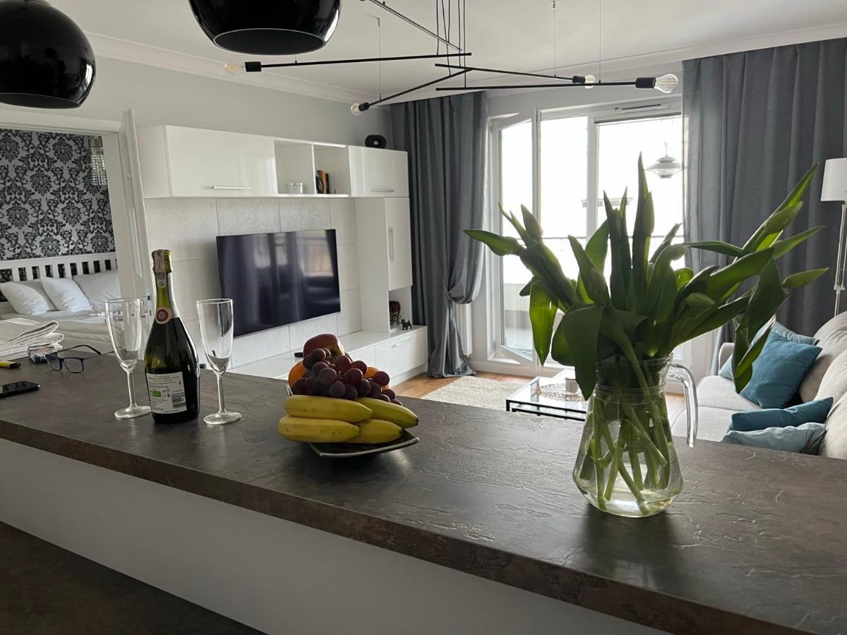 Celebryta - Apartament Lägenhet Ustronie Morskie Exteriör bild